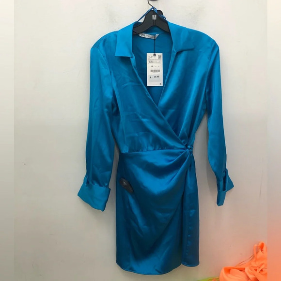 Zara button down satin dress - Picture 7 of 17